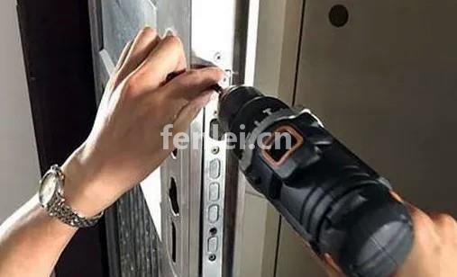 烟台栖霞附近开锁电话24小时上门服务